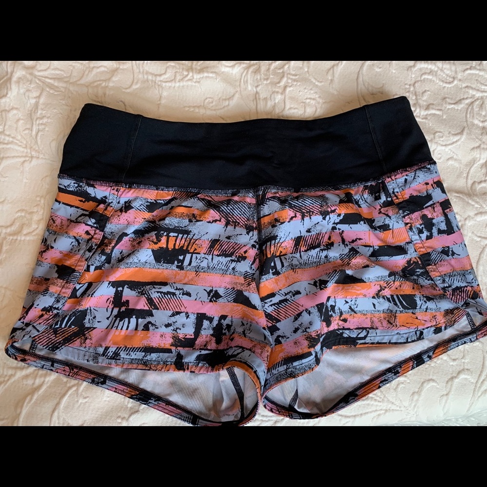 Women’s Lululemon shorts